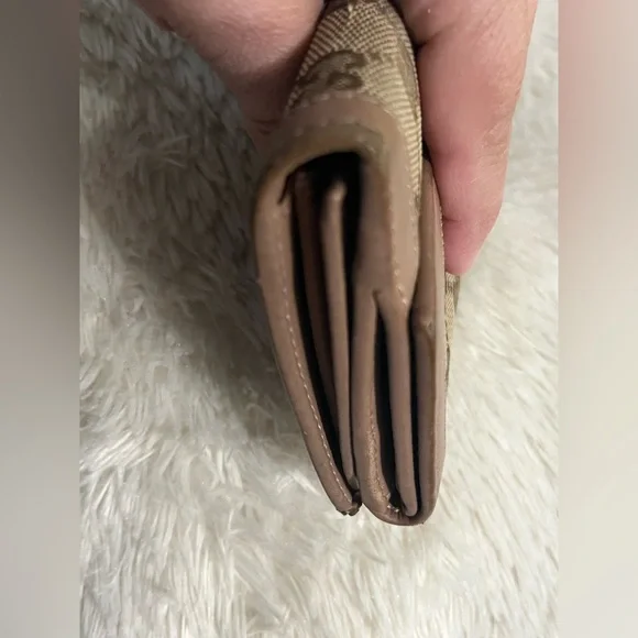Gucci Wallet - Picture 11 of 13